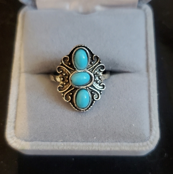 💚5/$25 Vintage Turquoise Resin Boho Statement Cocktail Ring Size 7 - Picture 1 of 4